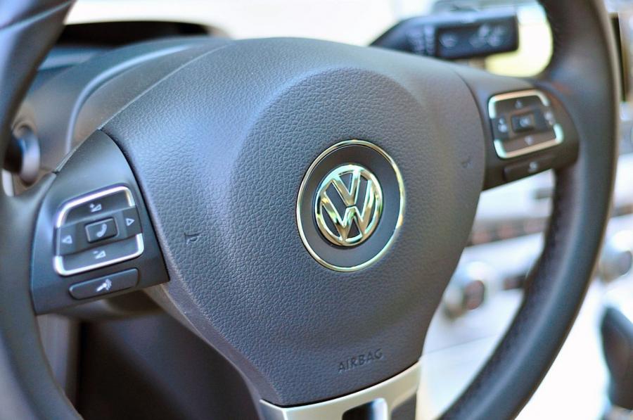  Volkswagen Passat CC 2013 года  (фото 26 из 87)